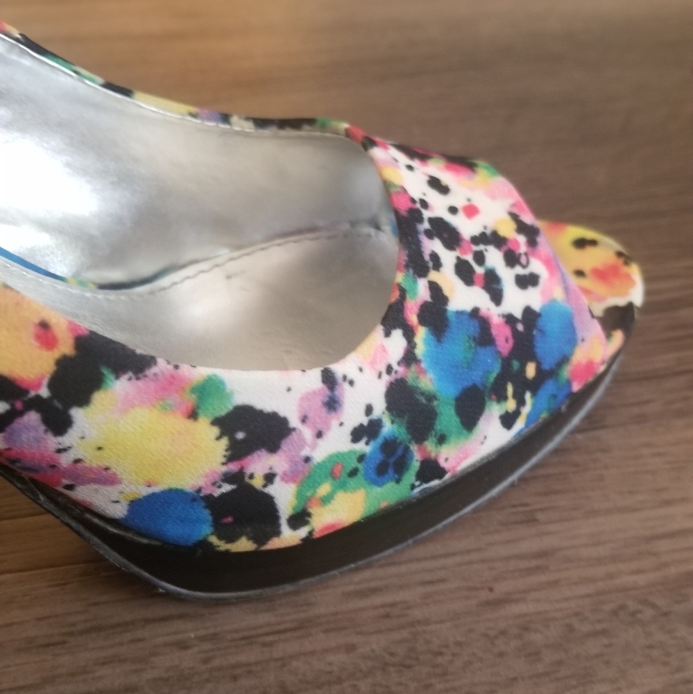 Paint Splatter Peeptoe Shoes - Picture 3 of 10
